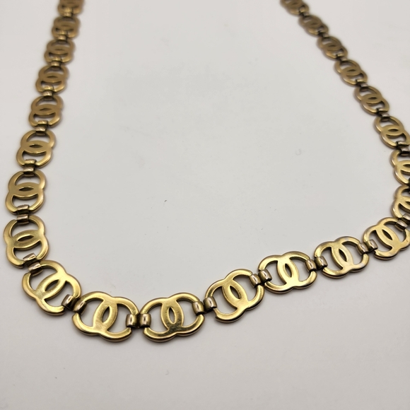 Vintage Gold Toned Chanel Interlocked CC Logo Design Link Necklace - Picture 3 of 8
